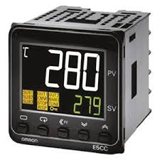 Controlador de temperatura. 48x48mm. 100..240 Vac. Salida Control 1, analógica en corriente. 2 Salidas de alarma.   E5CCCX2ASM800